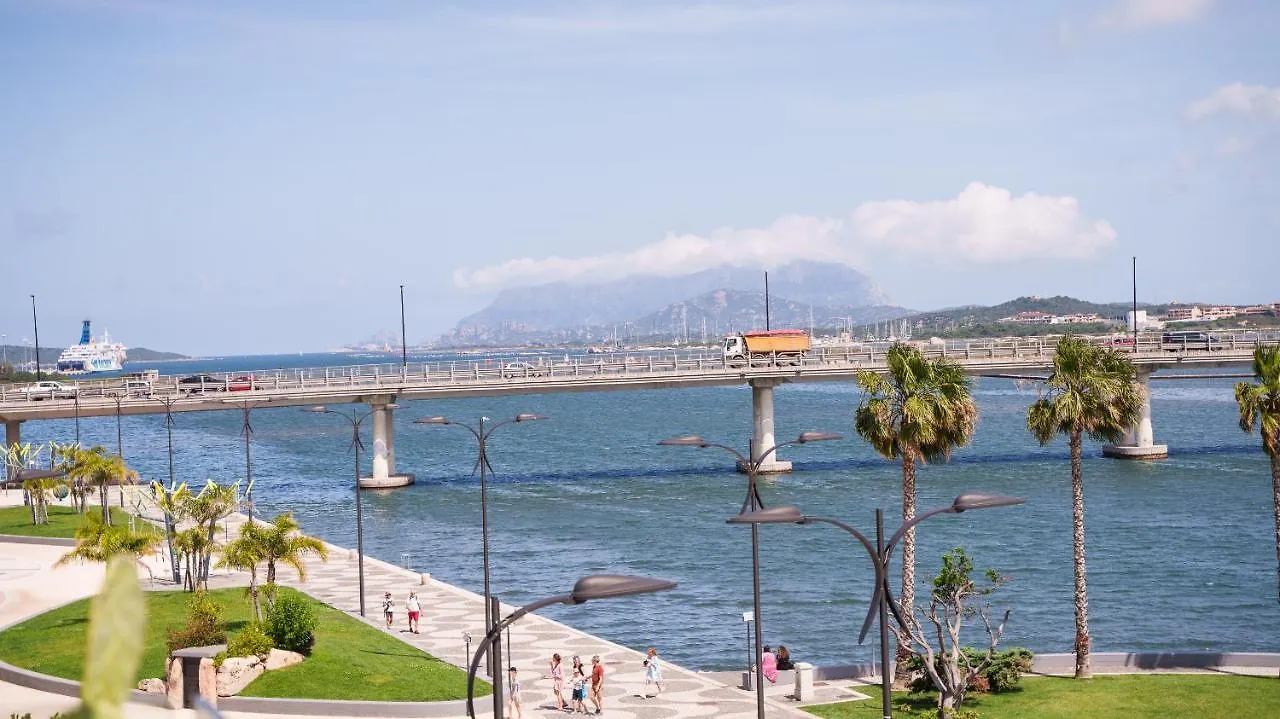 Welcomely - Affittacamere Seamphony Rooms Olbia 0*,  Italy